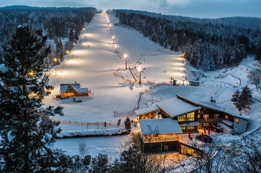 Pensjonat Laworta Ski Ustrzyki Dolne Exteriér fotografie