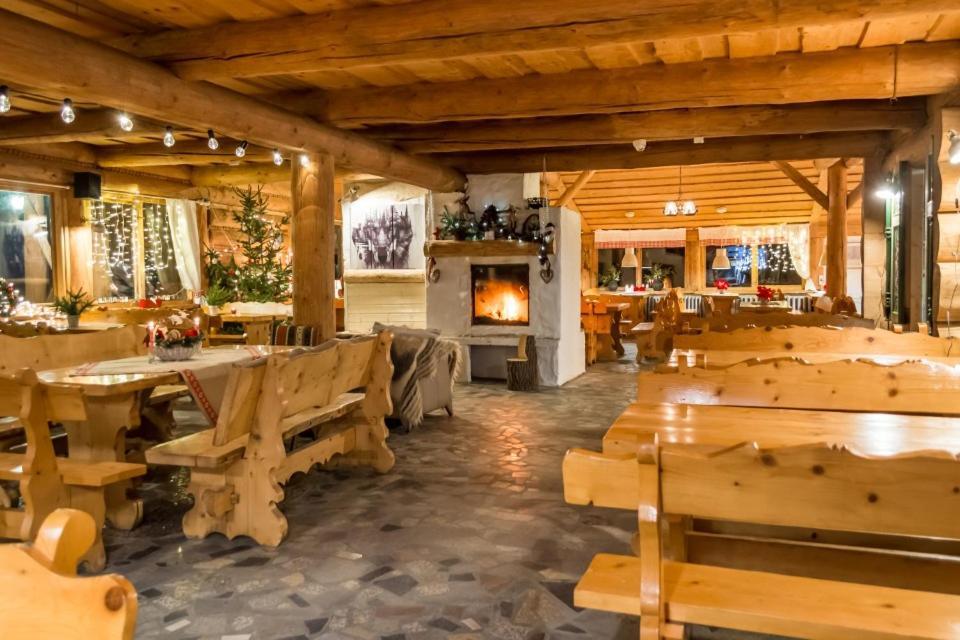 Pensjonat Laworta Ski Ustrzyki Dolne Exteriér fotografie